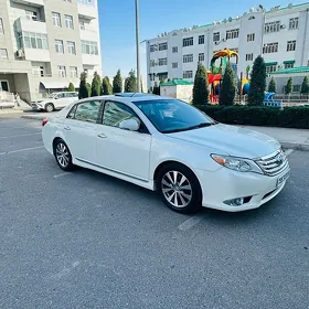 Toyota Avalon 2011