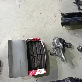 Запчасти Таёта гранаты L. R