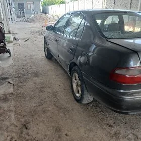 Toyota Corona 1995