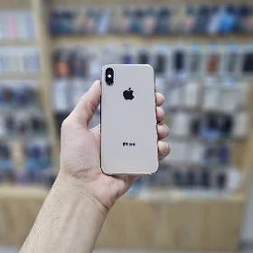 iPhone XS Gold   77 %