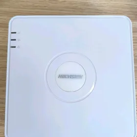 NVR IP Hikvision 4 kanal