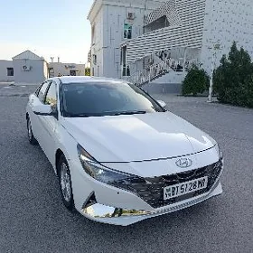 Hyundai Elantra 2023