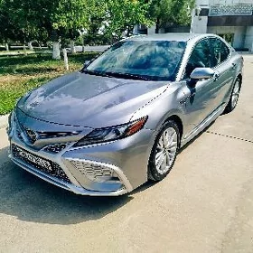 Toyota Camry 2024