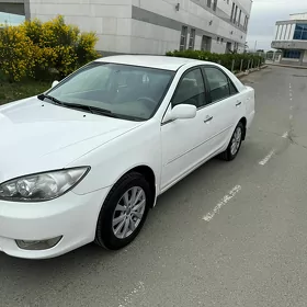 Toyota Camry 2004