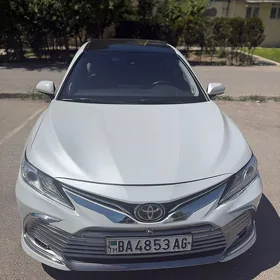 Toyota Camry 2022