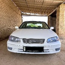 Toyota Camry 2001