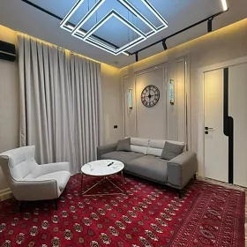 Kim Rayon Beýik Potolok Lux