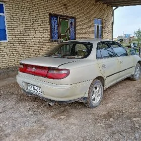 Toyota Carina 1994