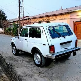 Lada Niva 2009