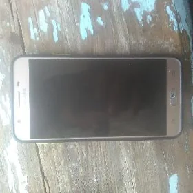 SAMSUNG GALAXY J7 PRAÝM