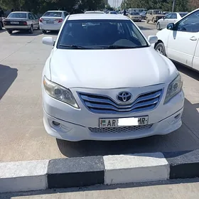 Toyota Camry 2011
