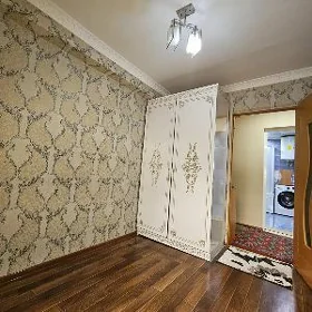 Arenda 11 Mkr 4+3 kom edilen