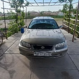 Toyota Camry 2001
