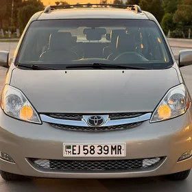 Toyota Sienna 2009