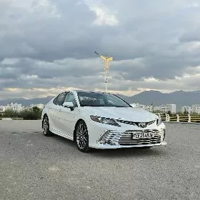 Toyota Camry 2022