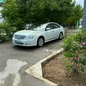 Nissan Teana 2009