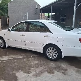 Toyota Camry 2005
