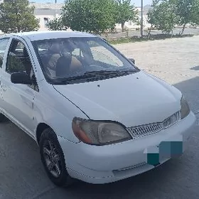 Toyota Echo 1999