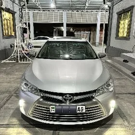 Toyota Camry 2017