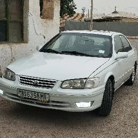 Toyota Camry 2001