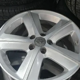 16 diska carolla 2008