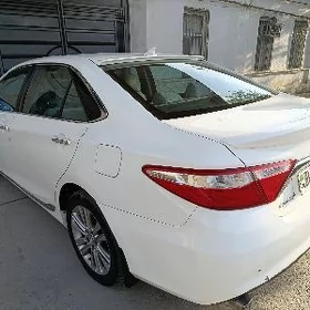 Toyota Camry 2017