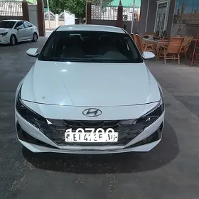 Hyundai Elantra 2021