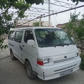 Toyota Hiace 1998