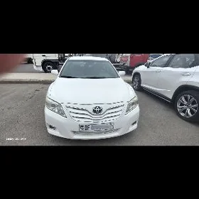 Toyota Camry 2011