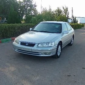 Toyota Camry 2001
