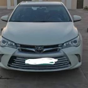 Toyota Camry 2016