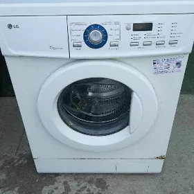 LG kirmashyn 5kg Стиральная LG