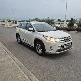 Toyota Highlander 2017