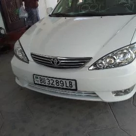 Toyota Camry 2003