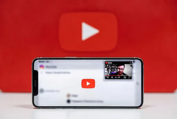 Режим «картинка в картинке» на YouTube станет бесплатным для всех