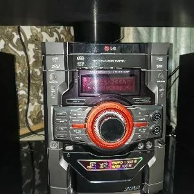 Музыкальный центр LG