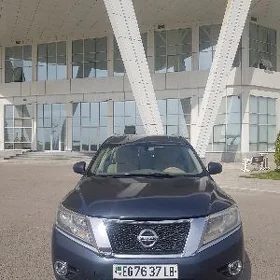 Nissan Pathfinder 2014