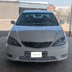 Toyota Camry 2004
