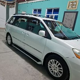 Toyota Sienna 2009