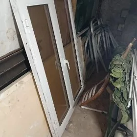 Алюминиевые окно