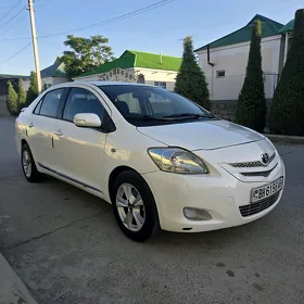 Toyota Yaris 2008