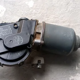 Elektro motor steklooçist.