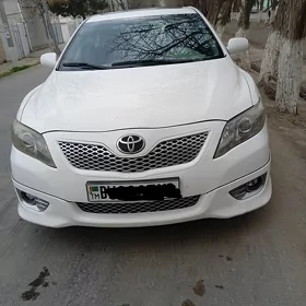Toyota Camry 2011
