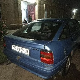 Opel Vectra 1990