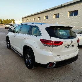 Toyota Highlander 2018