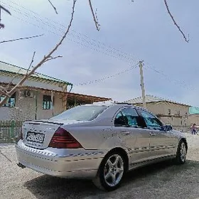 Mercedes-Benz C320 2001