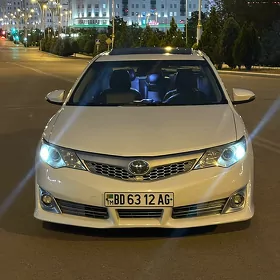 Toyota Camry 2014
