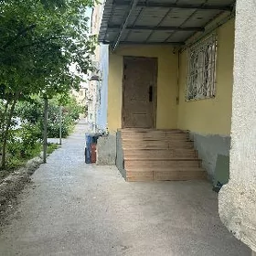 11 Mkr 1 Etaz 3 komnat