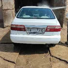 Nissan Sunny 1998