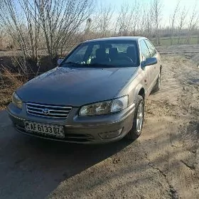 Toyota Camry 1999